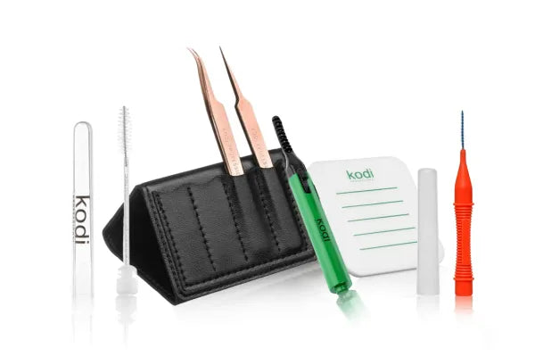 Additional materials and tools for eyelashes